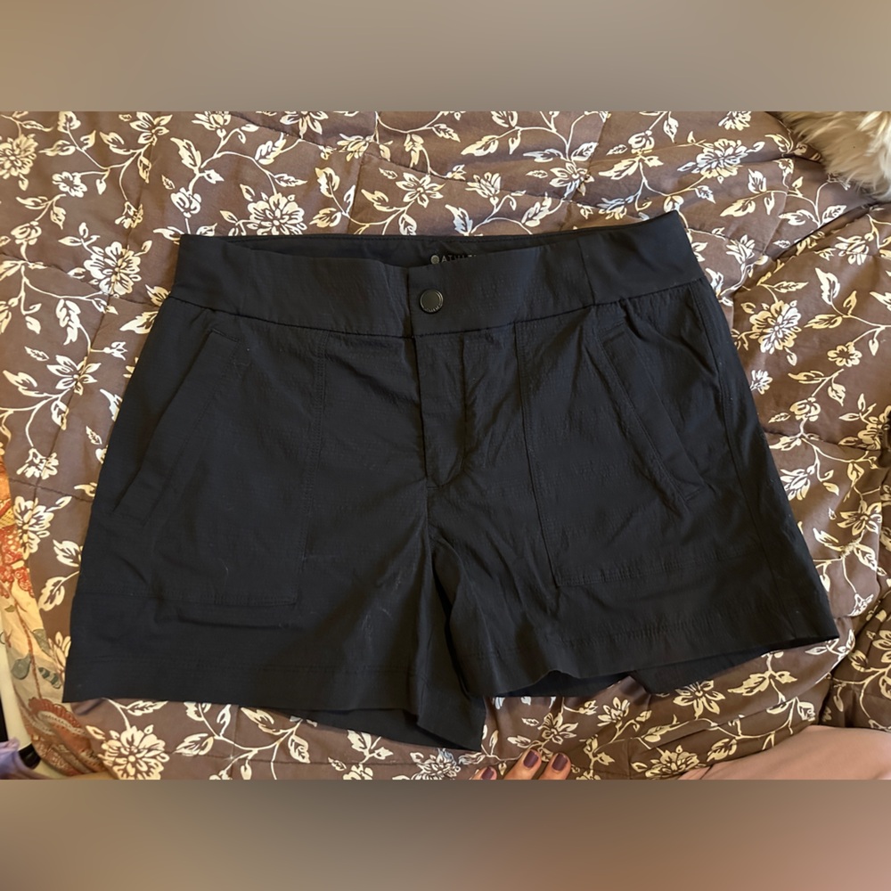 Athleta size 6 shorts